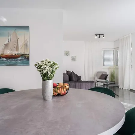 Luxury D Appartamento *