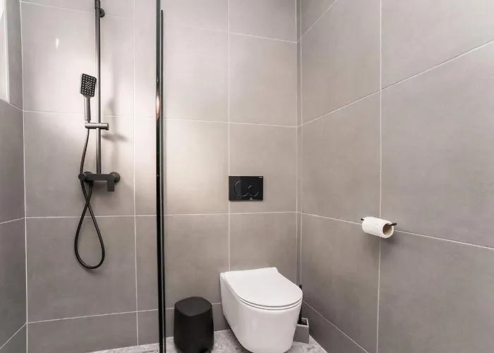 Luxury D
